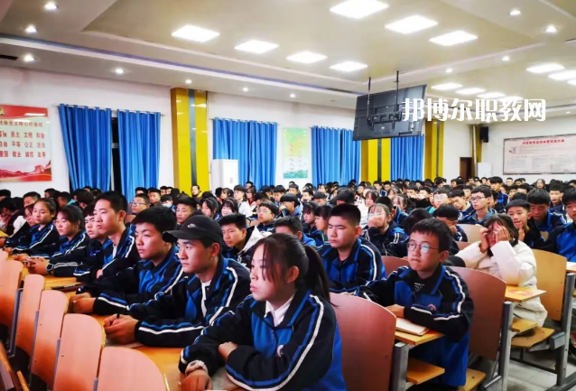 甘肅環(huán)縣職業(yè)中等專業(yè)學校2022年學費、收費多少