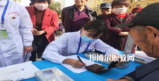 蘭州衛(wèi)生學(xué)校2022年報名條件、招生要求、招生對象
