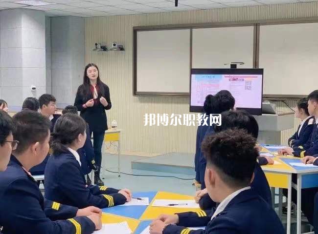 江蘇省大港中等專業(yè)學(xué)校2022年學(xué)費(fèi)、收費(fèi)多少
