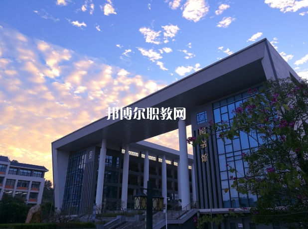 惠州衛(wèi)生學(xué)校2022年學(xué)費、收費多少
