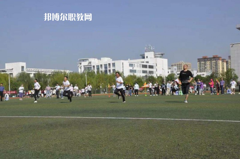 江蘇省淮陰商業(yè)學校2022年報名條件、招生要求、招生對象