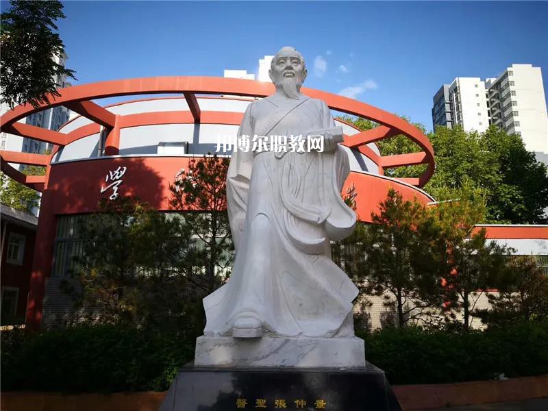 天水衛(wèi)生學(xué)校2022年報(bào)名條件、招生要求、招生對(duì)象