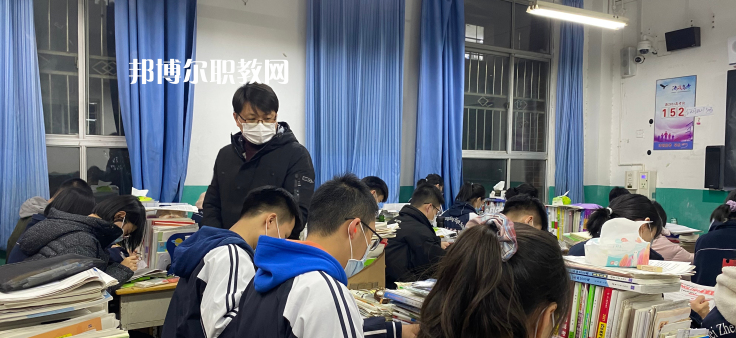 張家口華溢中等專業(yè)學(xué)校2022年學(xué)費、收費多少