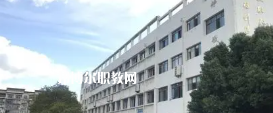 遂寧應(yīng)用高級(jí)技工學(xué)校2022年學(xué)費(fèi)，收費(fèi)多少