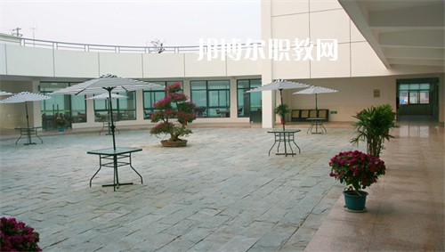 鎮(zhèn)江高等職業(yè)技術(shù)學(xué)校2022年報(bào)名條件、招生要求、招生對象