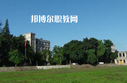 孟連縣職業(yè)高級(jí)中學(xué)2022年招生簡章