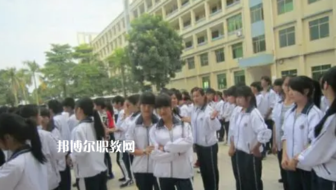 高州第一技工學(xué)校2022年報(bào)名條件、招生要求、招生對(duì)象