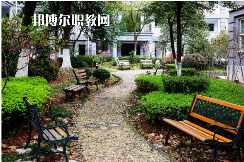 南京財(cái)經(jīng)高等職業(yè)技術(shù)學(xué)校2022年報(bào)名條件、招生要求、招生對(duì)象