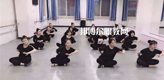 承德科技管理工程學(xué)校2022年學(xué)費(fèi)、收費(fèi)多少