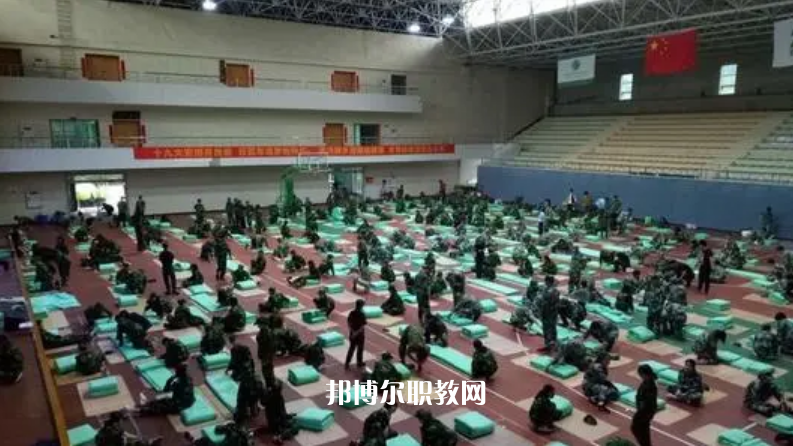 重慶行知高級技工學(xué)校2022年報名條件、招生要求、招生對象