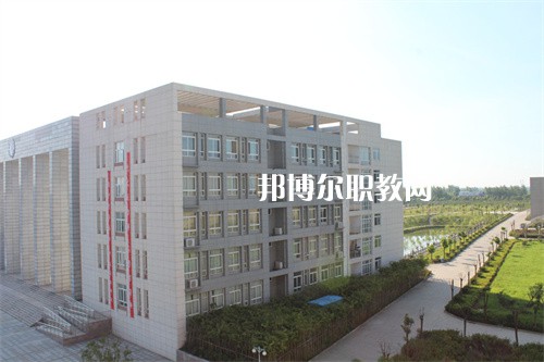 安徽六安技師學(xué)院2022年學(xué)費(fèi)、收費(fèi)多少