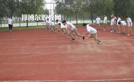 祿豐縣職業(yè)高級中學(xué)2022年報名條件、招生要求、招生對象