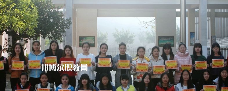 梅州藝術(shù)學(xué)校2022年報名條件、招生要求、招生對象