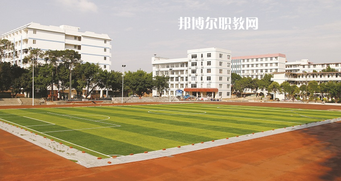 廣西工業(yè)技師學(xué)院2022年報(bào)名條件、招生要求、招生對(duì)象