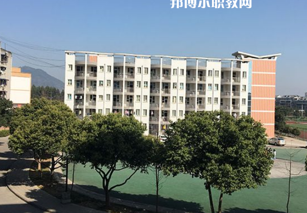 峨眉山職業(yè)技術(shù)學(xué)校2022年有哪些專(zhuān)業(yè)