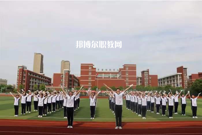 滁州市旅游商貿(mào)學校2022年報名條件、招生要求、招生對象