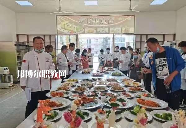 淮北市烈山區(qū)中等專業(yè)學(xué)校2022年報(bào)名條件、招生要求、招生對(duì)象