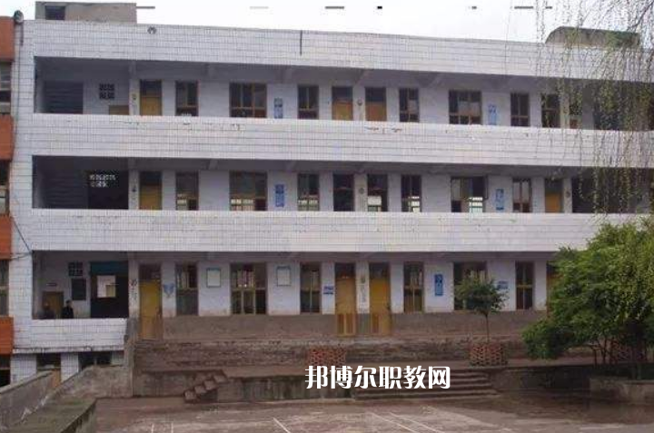 岳池白廟職業(yè)中學校2022年報名條件、招生要求、招生對象