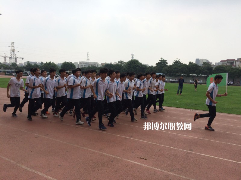 佛山順德區(qū)胡錦超職業(yè)技術(shù)學(xué)校2022年報(bào)名條件、招生要求、招生對(duì)象