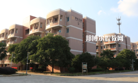 曲靖師宗職業(yè)技術(shù)學(xué)校2022年報名條件、招生要求、招生對象