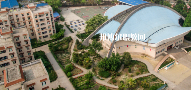 成都中醫(yī)藥大學附屬醫(yī)院針灸學校怎么樣、好不好