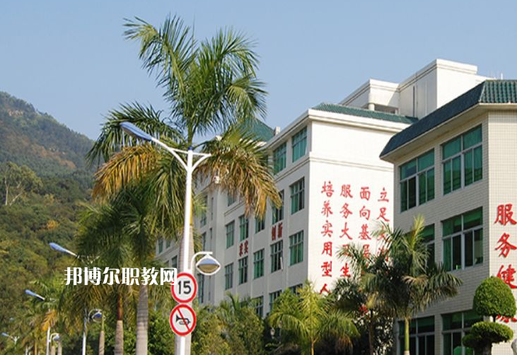 廣東潮州衛(wèi)生學(xué)校怎么樣、好不好