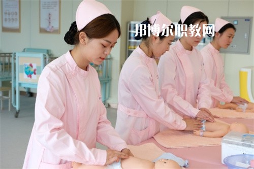 云南2022年衛(wèi)校?？茖W校