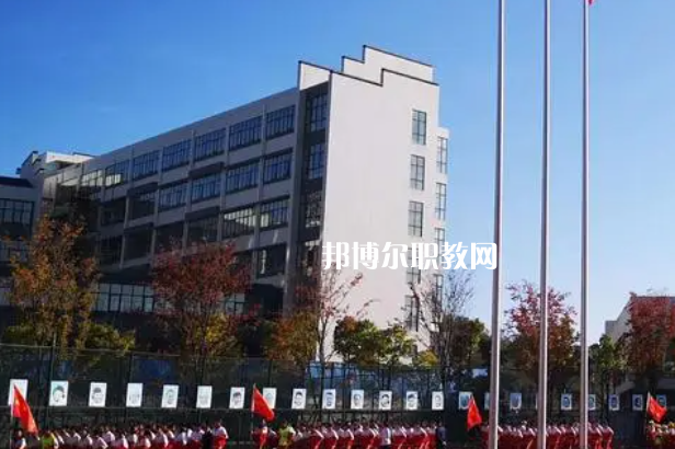 貴陽(yáng)英才學(xué)校2022年報(bào)名條件、招生要求、招生對(duì)象