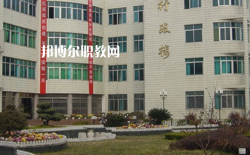 麻城工業(yè)學校2022年報名條件、招生要求、招生對象