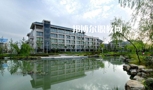 襄樊工業(yè)學(xué)校2022年報(bào)名條件、招生要求、招生對(duì)象