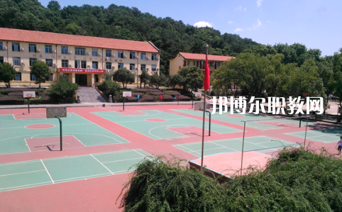 武漢東湖光電學(xué)校2022年報名條件、招生要求、招生對象