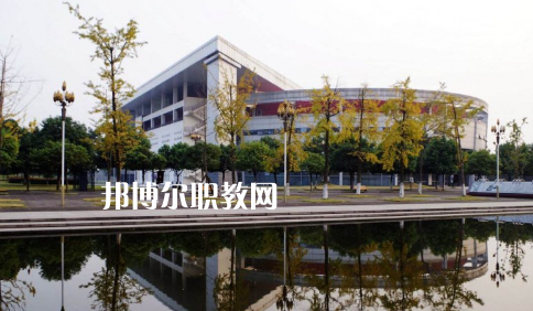 武漢供銷商業(yè)學(xué)校2022年報(bào)名條件、招生要求、招生對(duì)象