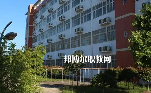 湖北現(xiàn)代技術(shù)學(xué)校2022年報名條件、招生要求、招生對象