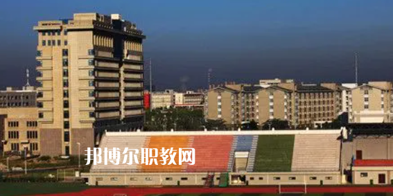 安徽高職?？圃盒Ｅ琶?6強(qiáng)