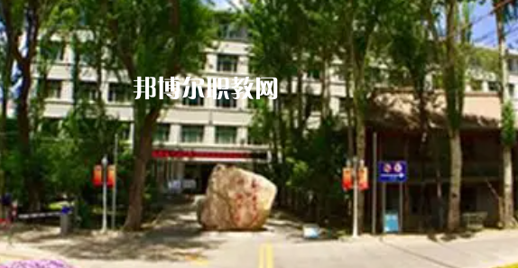 青海高職?？圃盒Ｅ琶?強(qiáng)