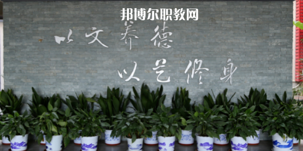 張家港市舞蹈學校地址在哪里，哪個地區(qū)，哪個城市?