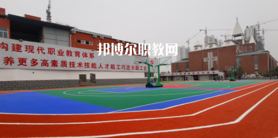 淮安市淮航技工學(xué)校地址在哪里，哪個地區(qū)，哪個城市?