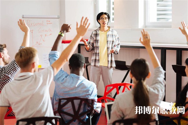 云南省建筑技工學(xué)校有哪些招生專(zhuān)業(yè)（2023年）