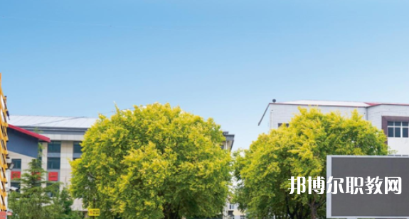 昌黎衛(wèi)生職業(yè)中等專業(yè)學(xué)校地址，乘車路線