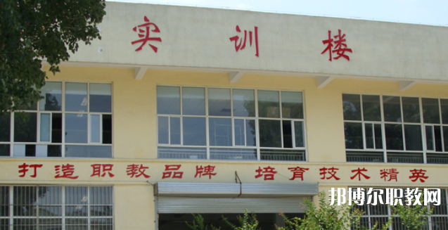 臨城縣職業(yè)技術(shù)教育中心地址，乘車(chē)路線(xiàn)