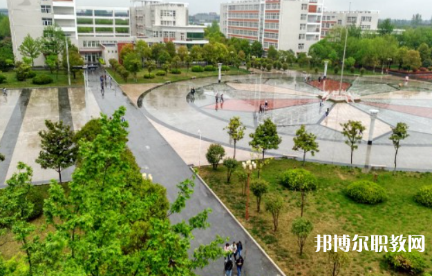 許昌市建安區(qū)職業(yè)中等專業(yè)學(xué)校怎么樣、好不好
