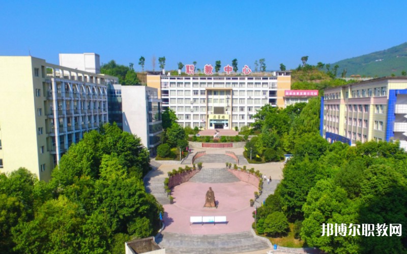 2024上林縣職業(yè)技術(shù)學(xué)校招生計(jì)劃 招生人數(shù)是多少(附要求、條件、對(duì)象)