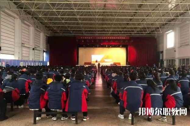 河曲縣巡鎮(zhèn)中學(職教班)怎么樣、好不好