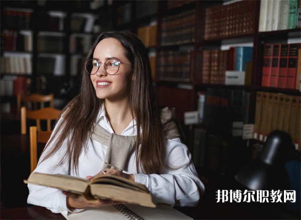 廣西哪里的職業(yè)學校能讀中醫(yī)康復技術專業(yè)