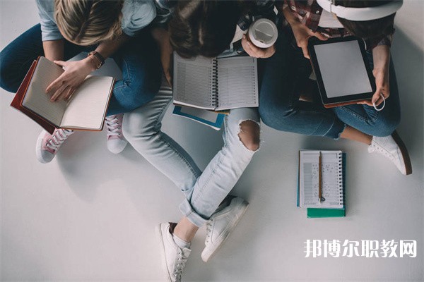 貴州哪里的職業(yè)學校能讀農業(yè)機械化專業(yè)專業(yè)