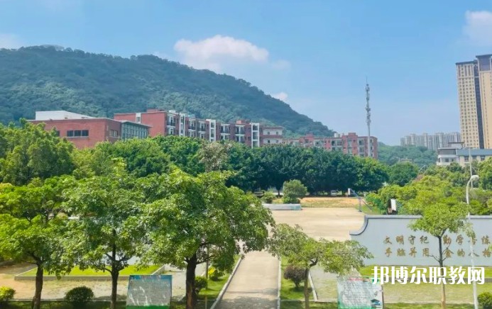 福州市華幟技工學(xué)校怎么樣、好不好