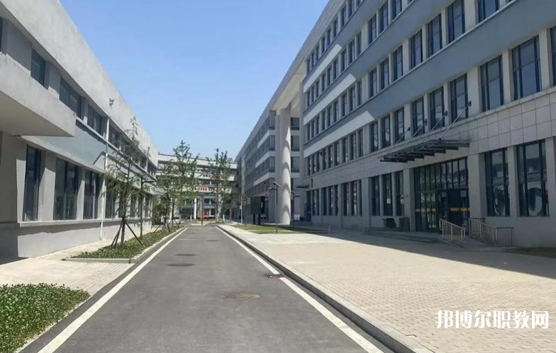 安徽省工業(yè)高級技工學(xué)校怎么樣、好不好