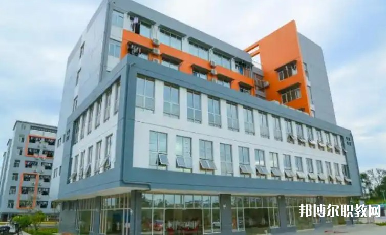 2025廣西新聞出版技工學(xué)校招生計(jì)劃 招生人數(shù)是多少(附要求、條件、對象)